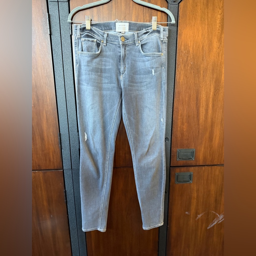 McGuire Denim Women's Light Gray Skinny Jeans! Size 28! Perfectly distressed!